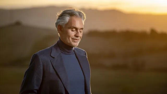 Andrea Bocelli.