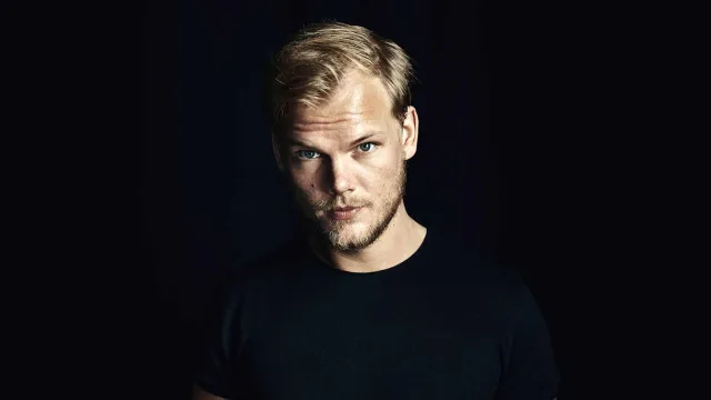 Avicii.