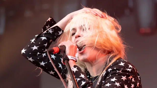 Alison Mosshart dos The Kills a atuar no MEO Kalorama, 2024.